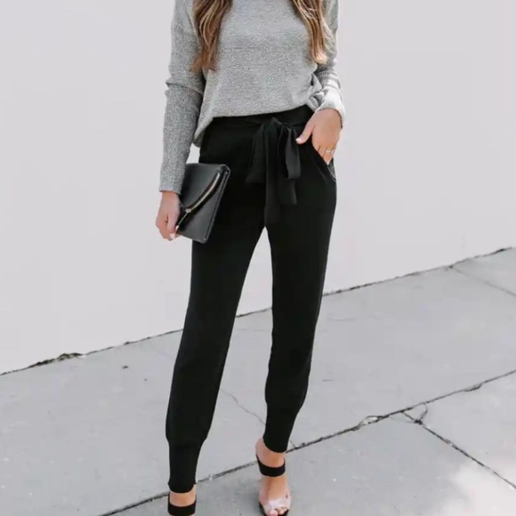 VICI CONFIDENTIAL POCKETED TIE
TROUSERS - BLACK - Picture 6 of 9